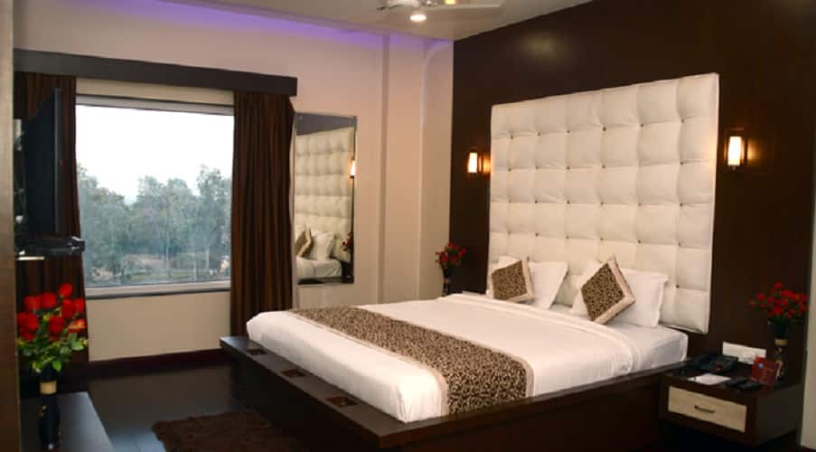 Hotel The Karan, Chhindwara 3